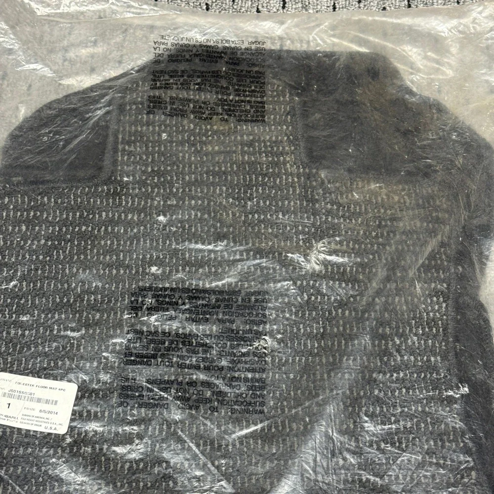 Subaru Forester Floor Mat 4PC Set J501SSG301 Charcoal Gray OEM 2014-2018